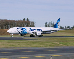 Boeing livre à Egypt Air son premier B777-300ER Boeing livre à Egypt Air son premier B777-300ER