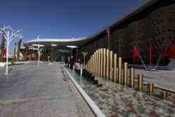 Visite guidée à travers le nouveau terminal de l'aéroport Marrakech Menara Visite guidée à travers le nouveau terminal de l'aéroport Marrakech Menara