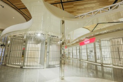 Visite guidée à travers le nouveau terminal de l'aéroport Marrakech Menara Visite guidée à travers le nouveau terminal de l'aéroport Marrakech Menara