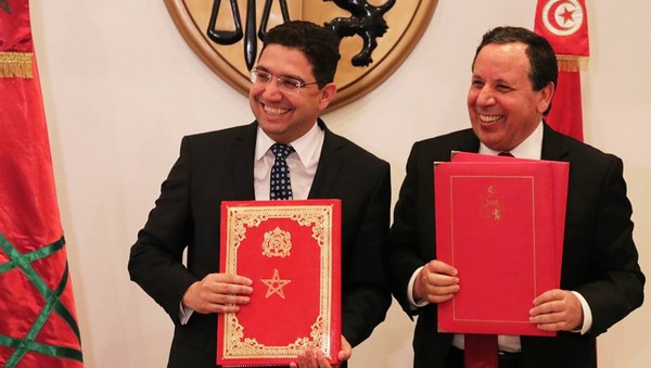 Le ministre marocain des Affaires étrangères Nasser Bourita et son homologue tunisien Khemaies Jhinaoui