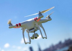 La France réglemente l'utilisation du drone. Au Maroc, il reste pratiquement interdit.