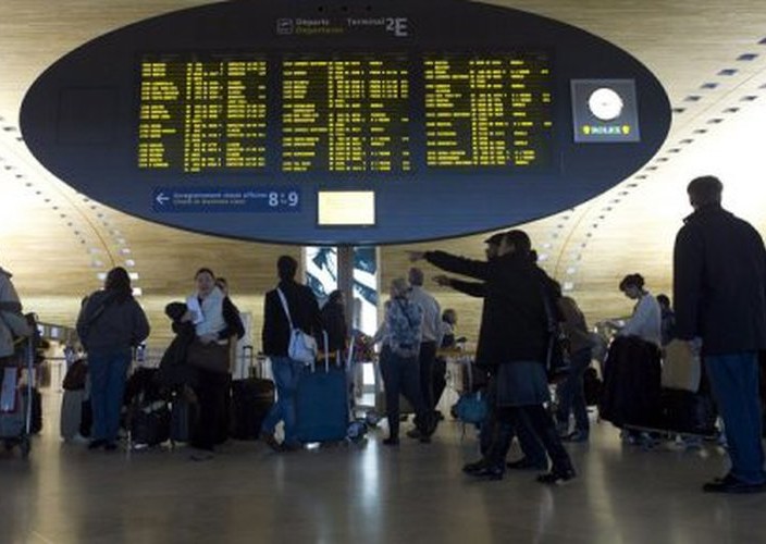 25 ressortissants Algériens bloqués depuis 3 semaines à l’aéroport Roissy-Charles-de-Gaulle