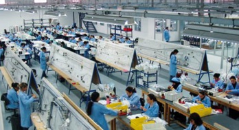 Tunisie - Latécoère : 365 travailleuses licenciées entament une grève de la faim Tunisie - Latécoère : 365 travailleuses licenciées entament une grève de la faim