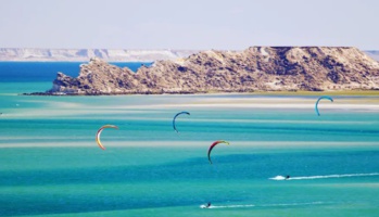 Lancement de la ligne Royal Air Maroc Dakhla-Paris avec deux vols hebdomadaires Lancement de la ligne Royal Air Maroc Dakhla-Paris avec deux vols hebdomadaires