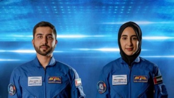 Emirats arabes unis: Nora al-Matrouchi et Mohamad al-Mulla sélectionnés pour devenir astronautes Emirats arabes unis: Nora al-Matrouchi et Mohamad al-Mulla sélectionnés pour devenir astronautes