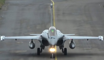 Les Emirats Arabes Unis signent un contrat historique avec l'acquisition de 80 Rafale F4 Les Emirats Arabes Unis signent un contrat historique avec l'acquisition de 80 Rafale F4