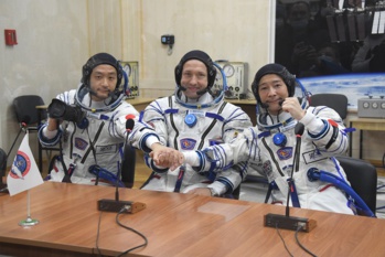 Retour sur terre après 12 jours à bord de la Station spatiale internationale Retour sur terre après 12 jours à bord de la Station spatiale internationale