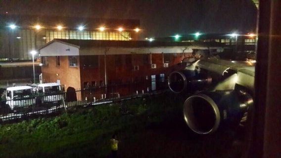 Un avion B747 de British Airways percute un bâtiment à l'aéroport de Johannesburg
