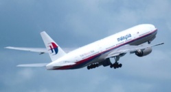 Un Boeing 777 de Malaysia Airlines est toujours porté disparu avec 239 passagers à bord