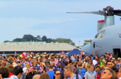 Farnborough 2014: 40 milliards de dollars pour Boeing contre 75 milliards de dollars pour Airbus Farnborough 2014: 40 milliards de dollars pour Boeing contre 75 milliards de dollars pour Airbus