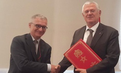 Royal Air Maroc et STTS Group créent une joint-venture spécialisée dans la peinture d'avions Royal Air Maroc et STTS Group créent une joint-venture spécialisée dans la peinture d'avions