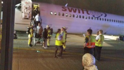 Royal Air Maroc: Huit passagers refusent d'embraquer à bord d'un avion de SwifAir Royal Air Maroc: Huit passagers refusent d'embraquer à bord d'un avion de SwifAir