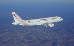 Tunisair reçoit un nouvel avion "Farhat Hached" de type Airbus A320 Tunisair reçoit un nouvel avion "Farhat Hached" de type Airbus A320