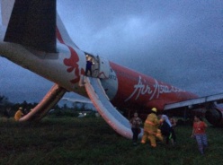Sortie de piste à l'atterrissage d'un avion d'Air Asia aux Philipinnes