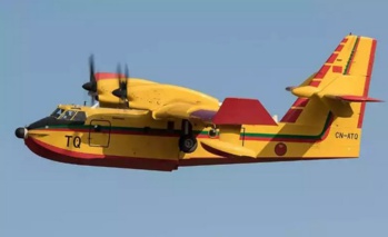 Les moyens aériens de lutte contre les incendies : Bombardiers d'eau et Hélicoptères en Action