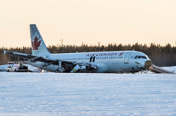 L'atterrissage sur la carlingue d'un A320 au Canada fait 23 blessés L'atterrissage sur la carlingue d'un A320 au Canada fait 23 blessés