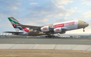 Emirates réinvente la livraison : Un Airbus A380 au service d'Emirates Courier Express Emirates réinvente la livraison : Un Airbus A380 au service d'Emirates Courier Express