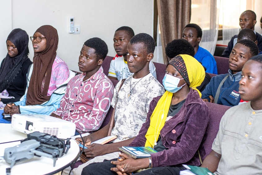 Jeunesse et innovation : plus de cinquante jeunes plongent dans l’aéronautique et l’espace au Burkina Faso Jeunesse et innovation : plus de cinquante jeunes plongent dans l’aéronautique et l’espace au Burkina Faso