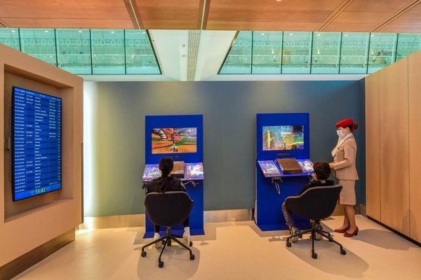 Emirates lance un salon d'aéroport pour enfants non accompagnés