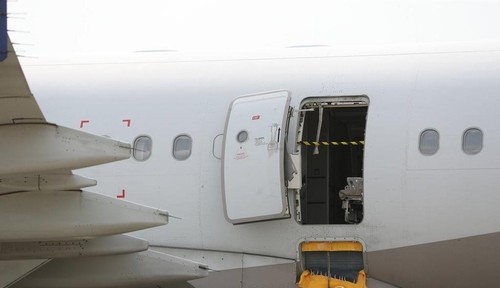 Jusqu'à 10 ans de prison pour avoir ouvert la porte de secours d'un avion en Corée du Sud