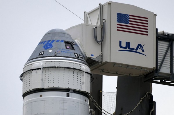 Le vaisseau spatial Starliner de Boeing vise un premier vol habité vers l'ISS à partir de mars