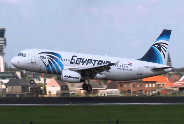 Crash de l' A320 du vol MS804 d'Egyptair au large des côtes égyptiennes
