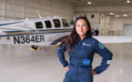 Shaesta Waiz vole autour du monde en solitaire à bord d'un Beechcraft soutenue par l'OACI