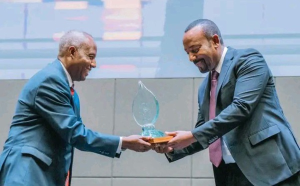 Ethiopian Airlines reçoit le prix d'excellence institutionnelle éthiopienne