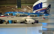 Bourget 2009: Premier vol de démonstration du SuperJet-100 russe