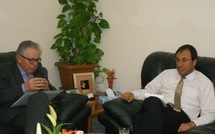 Mr Amara rencontre Mr Benbrahim au sein du Ministère de l'industrie du Commerce et des Nouvelles Technologies