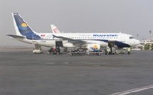 Un avion de Nouvelair perd une roue