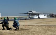 Le drone X-47B réussit son premier essai de catapultage