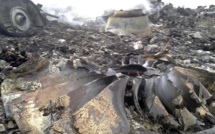 Un B777 de Malaysia Airlines s'écrase entre l'Ukraine et la Russie avec 295 personnes à son bord